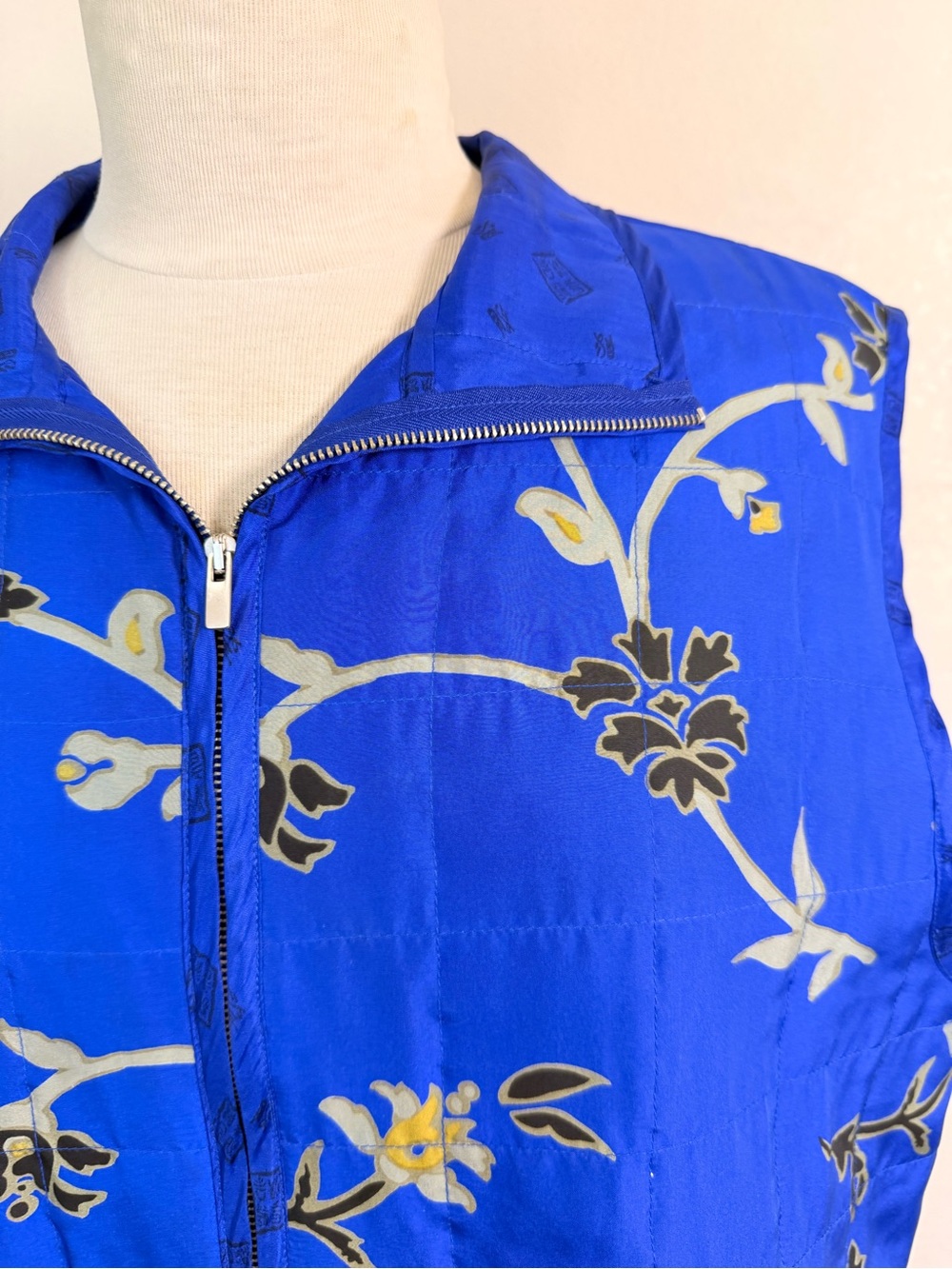 Vntg Y2K Blue Floral Quilted Puffer Vest Zip Front Cottagecore Boho Large Silk - Picture 2 of 5